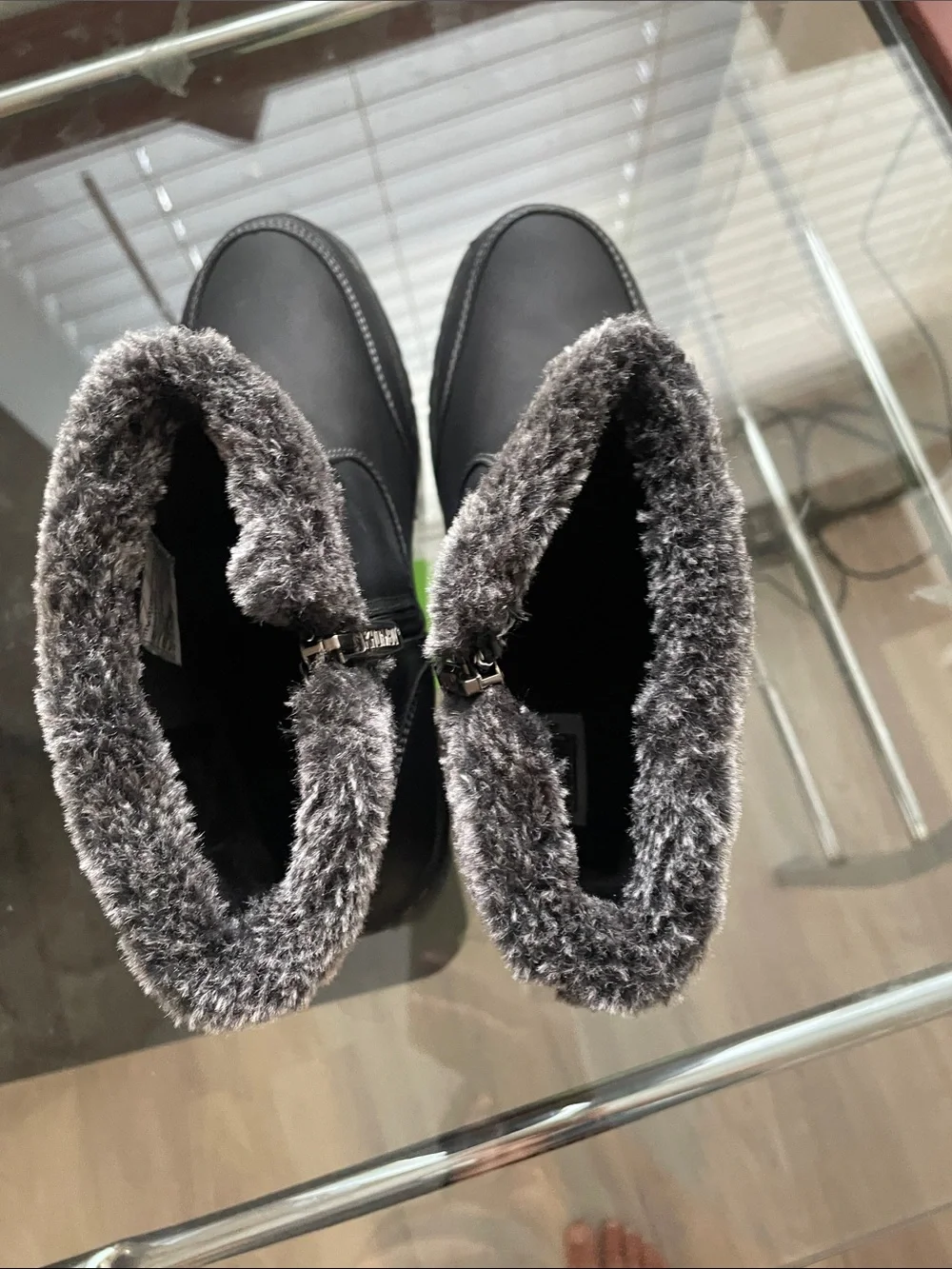 Women’s Black Winter Fur-Lined Zip Boots